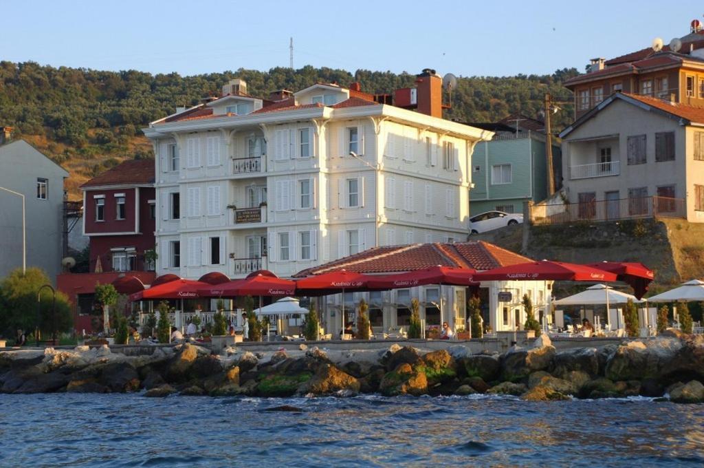 Trilyali Butik Hotel Tirilye Екстер'єр фото